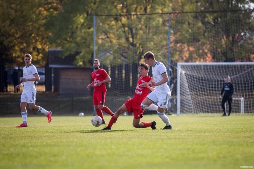 Öngóllal vesztette el a rangadót a Veszprém
