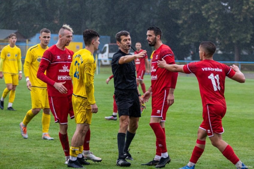 Döntetlen a Tatabánya–Veszprém rangadón