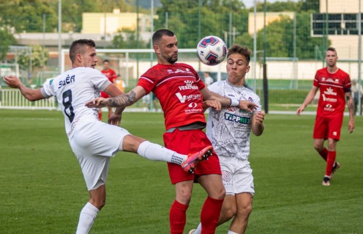 Szívvel-lélekkel küzdött a VLS, de egy góllal alulmaradt